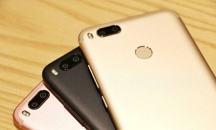 小米5x对比华为评测,小米5x好还是荣耀青春版好