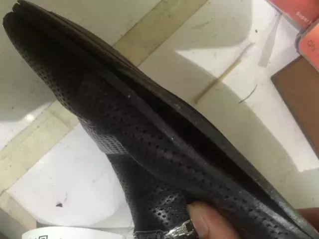 鞋子脱胶了用502粘不稳咋回事,鞋子脱胶了怎么办不用胶水