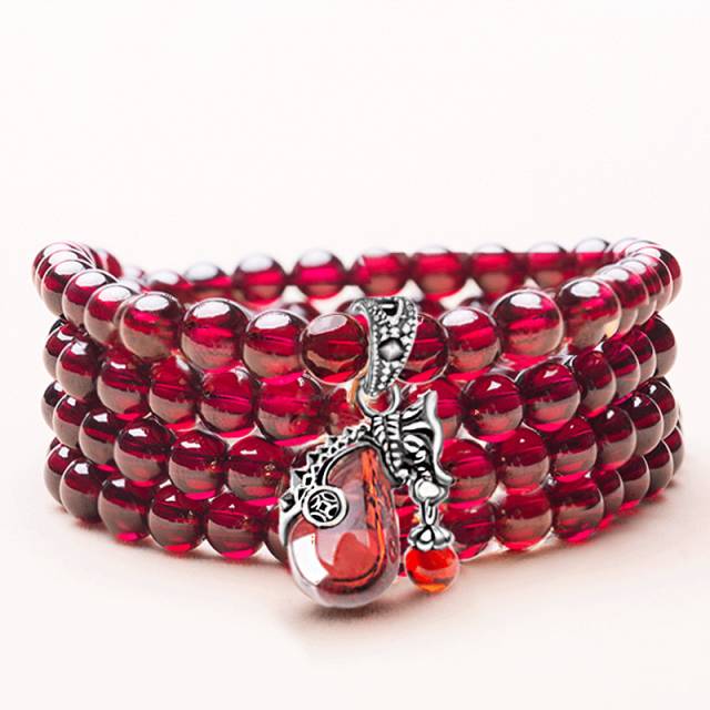 最美石榴石,石榴石女性美容石