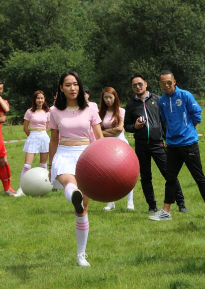 首次高原足球对决赛开战！重庆pk成都，争夺四姑娘的“荣耀王者”！