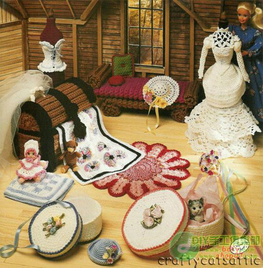 装扮芭比公主家,装扮自己的芭比娃娃