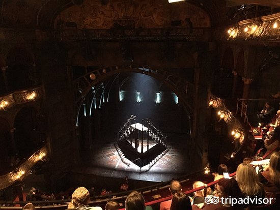 这部堪比英国《西游记》的小说流行20年,14个骨灰级粉丝的打卡地,你懂得!