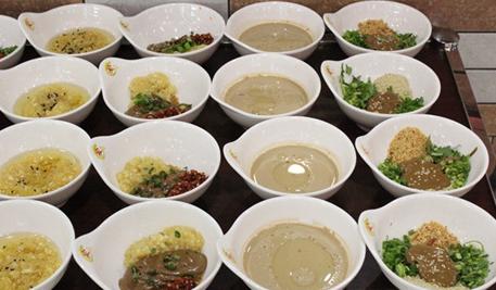 火锅自助蘸料需要自己调吗,吃火锅自己调麻酱