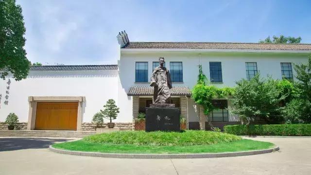 高温下的上海城市,上海40度以上高温