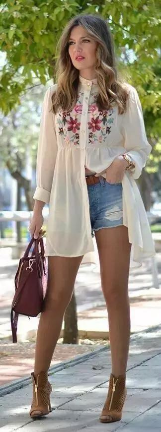 上班打扮小点还是成熟点好,上班look整套