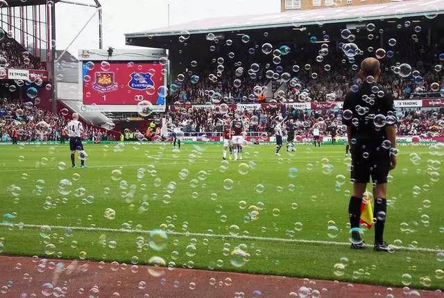 为什么这届被骂“寒酸”的奥运会开幕式是史上最被低估的一届？