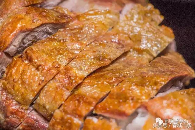 隐藏在昆明村庄里的3家烤羊店，老司机用3个月才找到的