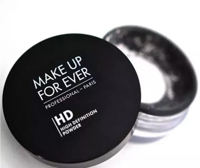 6款人气蜜粉扫去你夏季的一脸“油光”