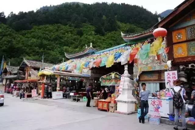 每个城市都有一个坑外地人的街吗,国内旅游防踩坑步行街