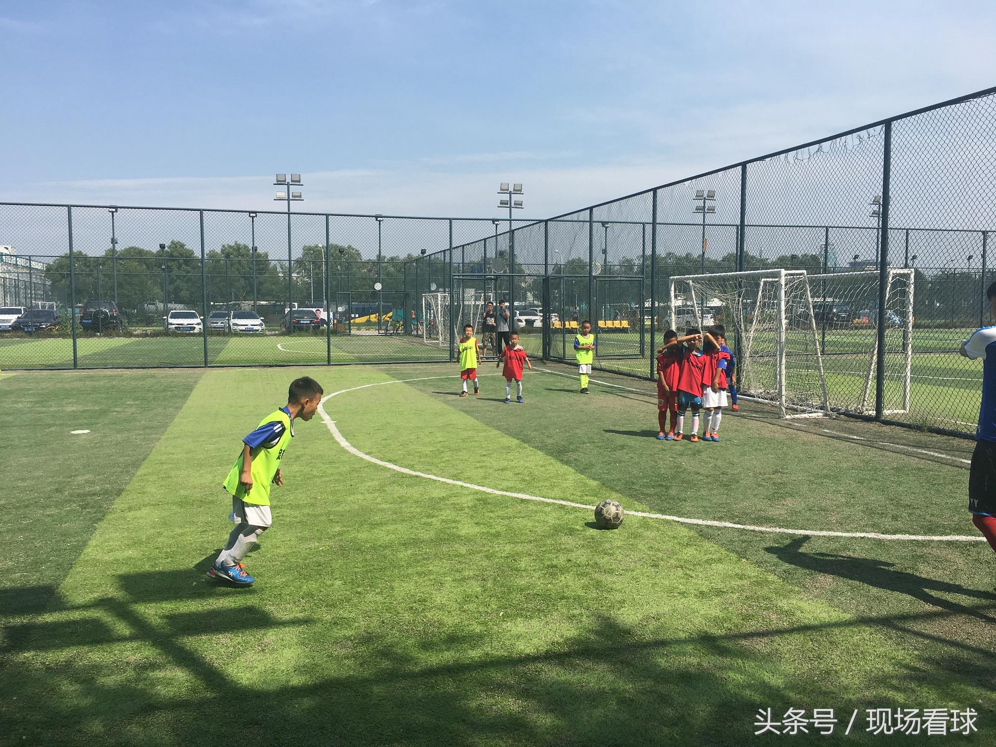 激情星期六:京鲁大战激烈精彩,足球小将厉害可爱!|看球记