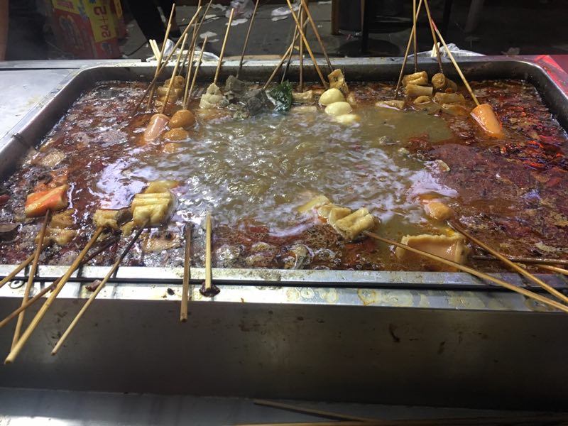 旋转小火锅一元一串为什么能赚钱,一元一串旋转小火锅