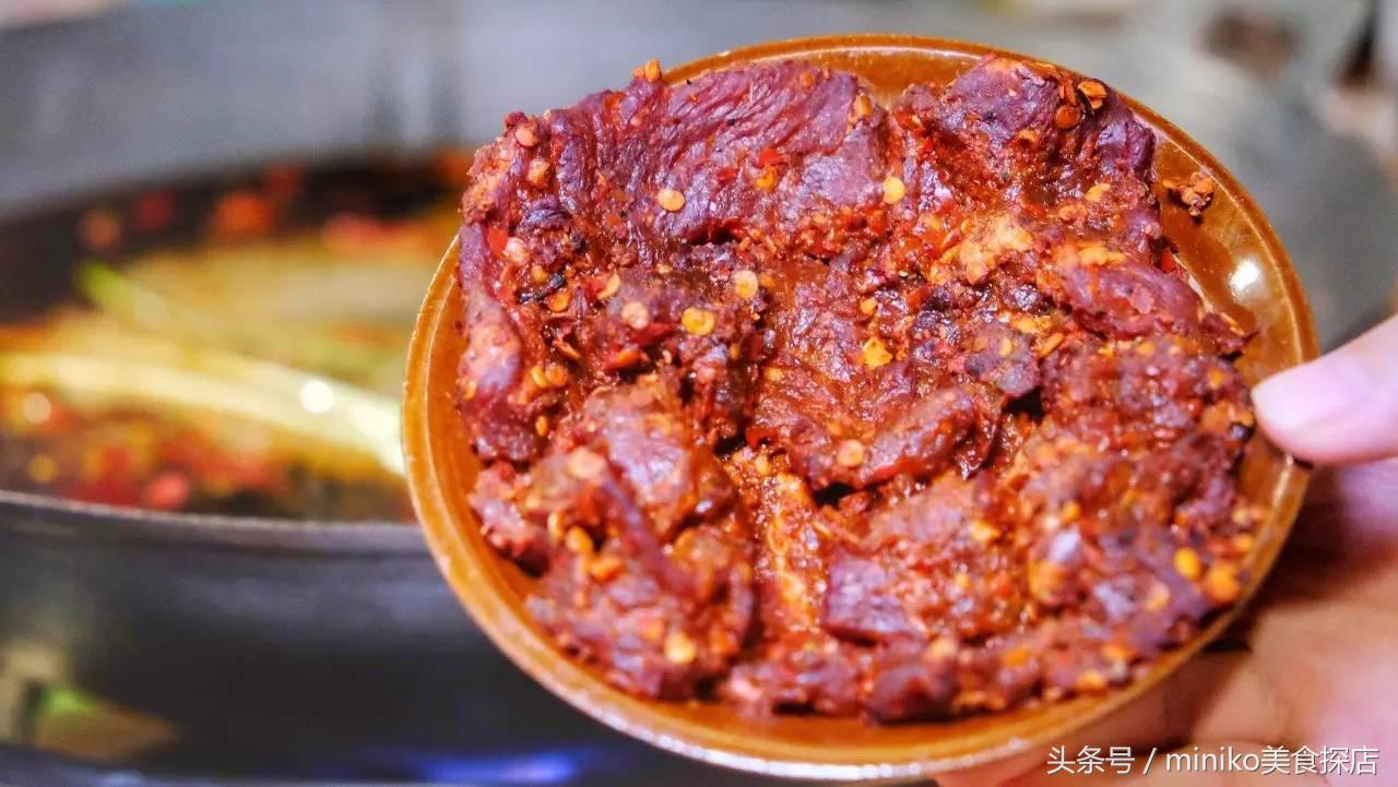 只卖红锅的火锅,只卖红汤的火锅