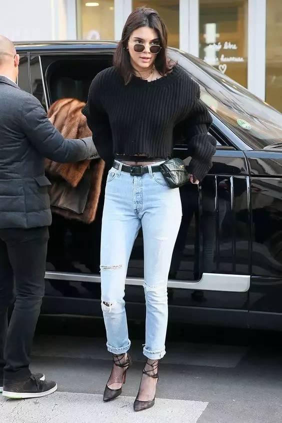 你花1000块买的包，背上却像卖菜的