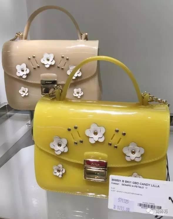 这个免税店大牌彩妆65折，手表买一送一，我可能逛了假机场