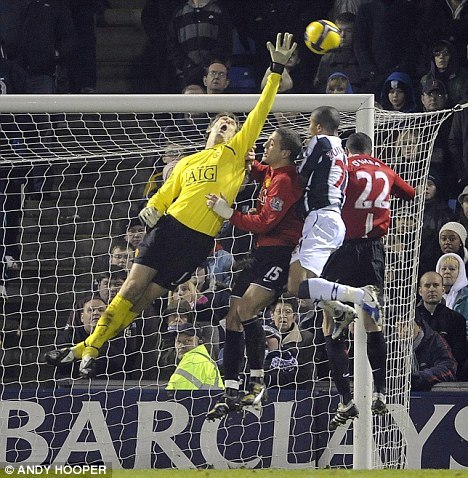 一夫当关万夫莫开是哪首诗,一夫当关万夫莫开是四字成语吗