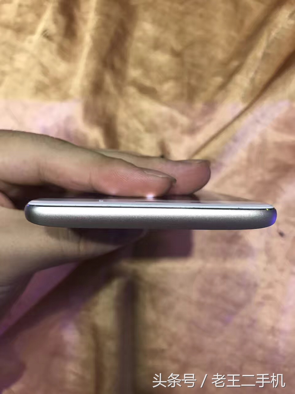 四五千的国产手机不如买苹果手机,iphone1000以下二手机推荐