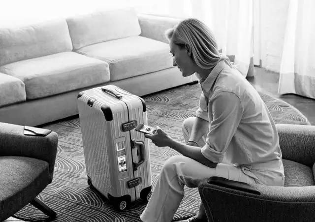 1家实体店2年卖出100,000+的行李箱，到底有啥牛逼的？