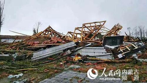 光明早报:微信微博百度贴吧被查;余额宝额度降至10万