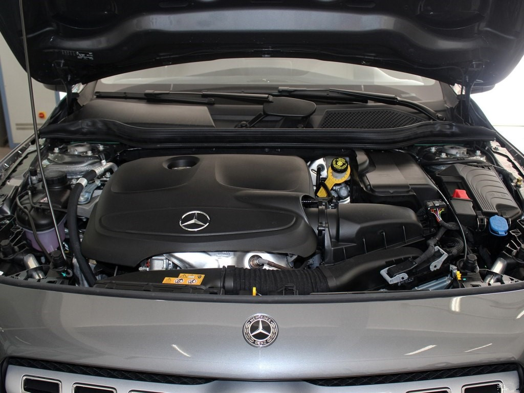 奥迪q3宝马x1奔驰gla哪个更有面子,奔驰glc与gla哪个更有面子