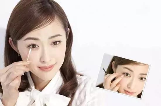 夏天流汗脱妆怎么补防晒,夏天太热出汗很容易脱妆怎么办