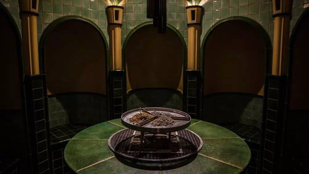 鐟炲＋璐靛闈㈤儴spa,榛戠环甯pa鐟炲＋