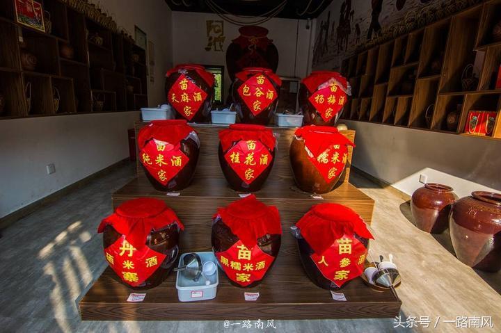 王健林为什么在丹寨建万达小镇,万达王健林与丹寨