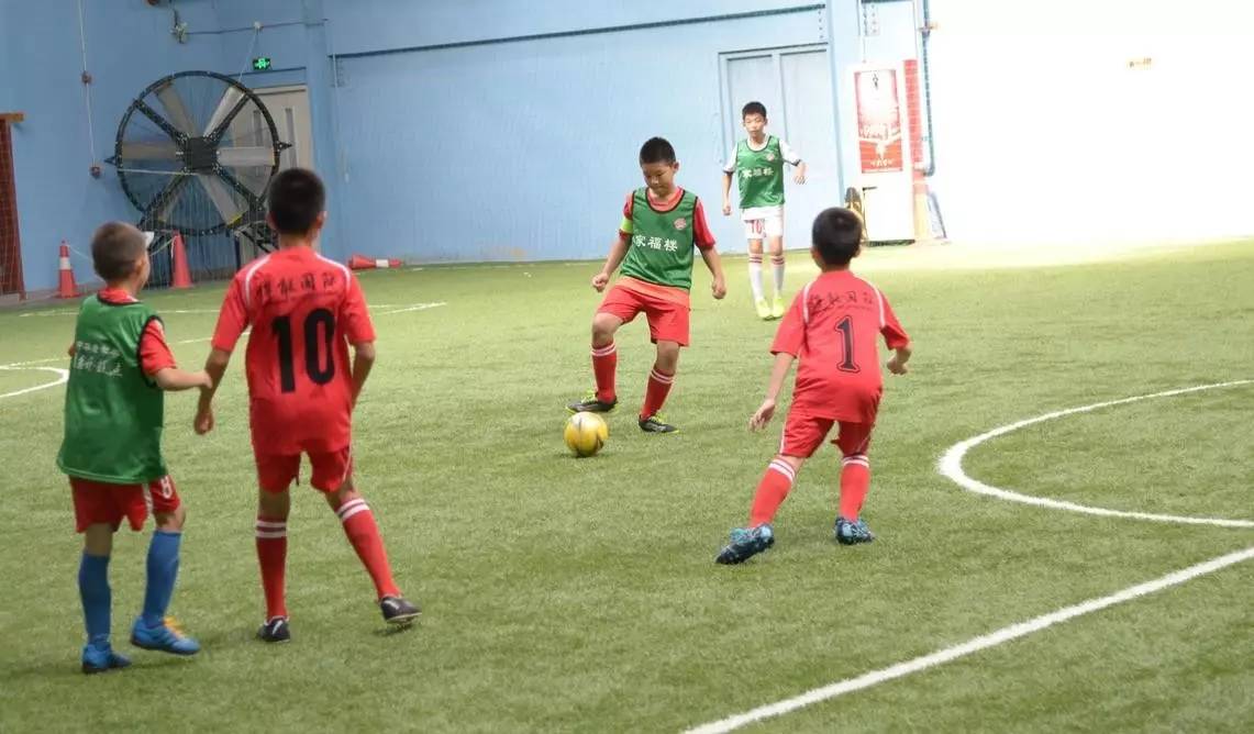 鐖辨垜澶у叴鍥介檯灏戝効瓒崇悆姣旇禌,鐖辨垜澶у叴瓒崇悆鑱旇禌