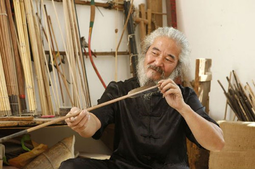 聚元号传统牛角反曲弓制作,聚元号牛角弓制作