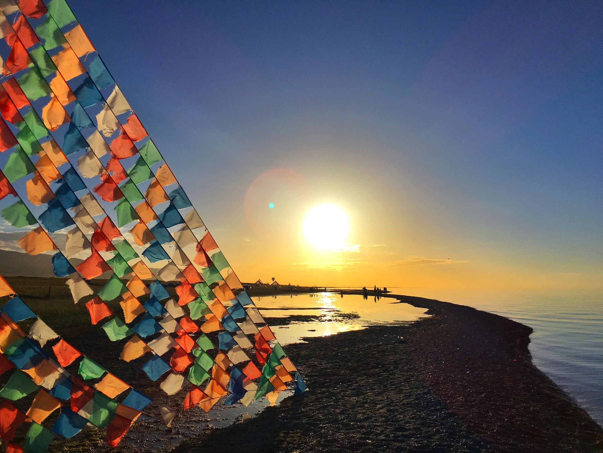 深邃的蓝,梦幻的蓝,是我的青海我的湖