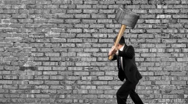 当地震发生时我们有哪些逃生方法,地震来了高层如何自救与逃生