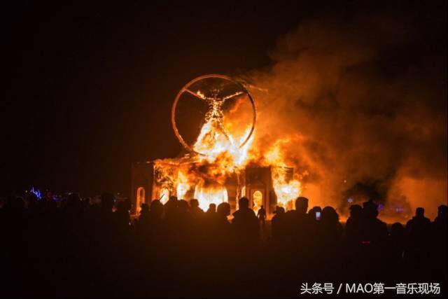 Z.E.E高能精神病患者贝司音药的幻视听巡演8.18-31