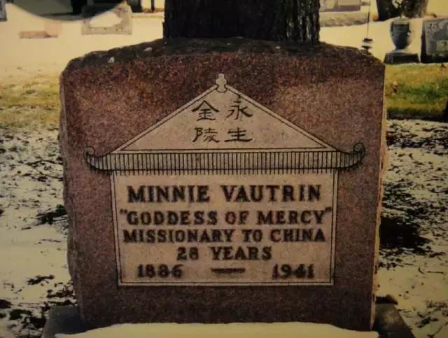 这位金发碧眼的菩萨,以一人之力,从人间炼狱救下数万妇孺