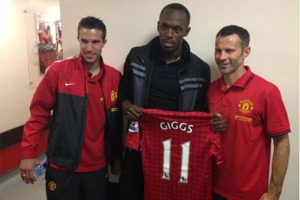 博尔特要踢足球吗,博尔特不是踢足球了吗