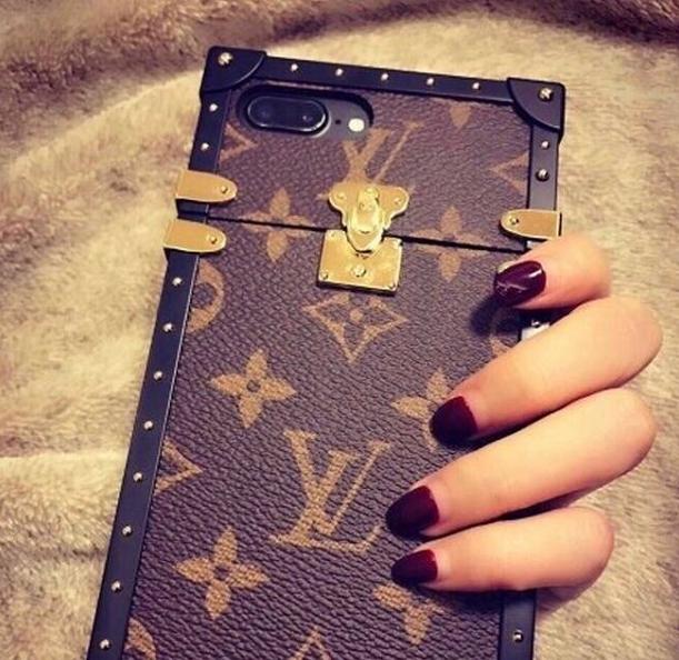 唐嫣同款手机壳价值4万,唐嫣的手机壳4万块