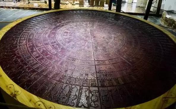 世界上有两个苦难的民族苗族,苗族是一个世界性民族