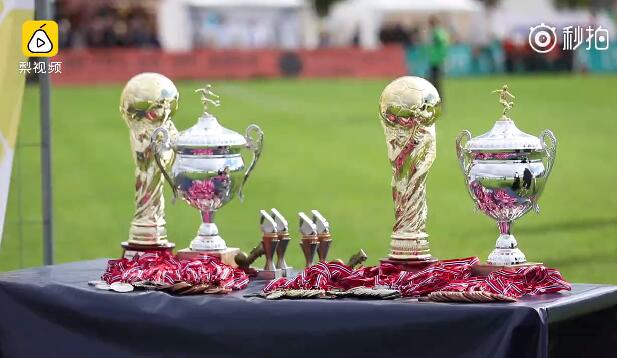 中国女足亚洲杯夺冠巾帼不让须眉,中国女足5比四战胜美国女足