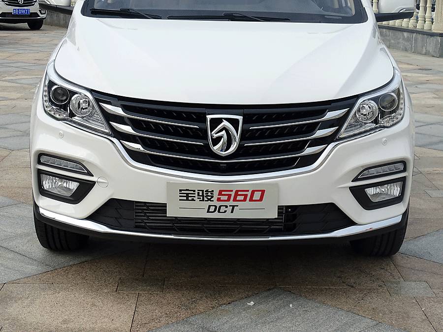 宝骏560半自动挡值得入手吗,2019款全新宝骏560自动挡顶配