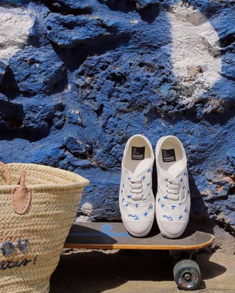 帆布鞋也能穿出女王风范,帆布鞋也能穿出高级感