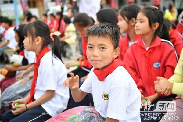 公益万里行,足球公益行