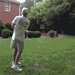 爆笑体育：谁踢任意球是一门学问！