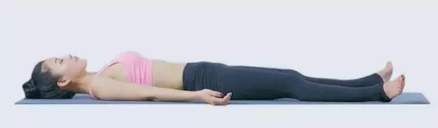 腹部松垮不紧致？让这7个体式拯救你