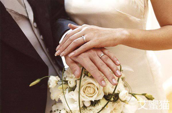戒指戴在哪个手指有讲究吗,戒指戴在哪个手指上面有讲究吗