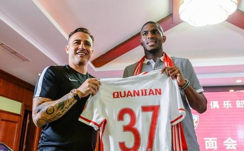 眼镜侠一脚让经开鸦雀无声！卡帅后面排兵布阵怎么办？