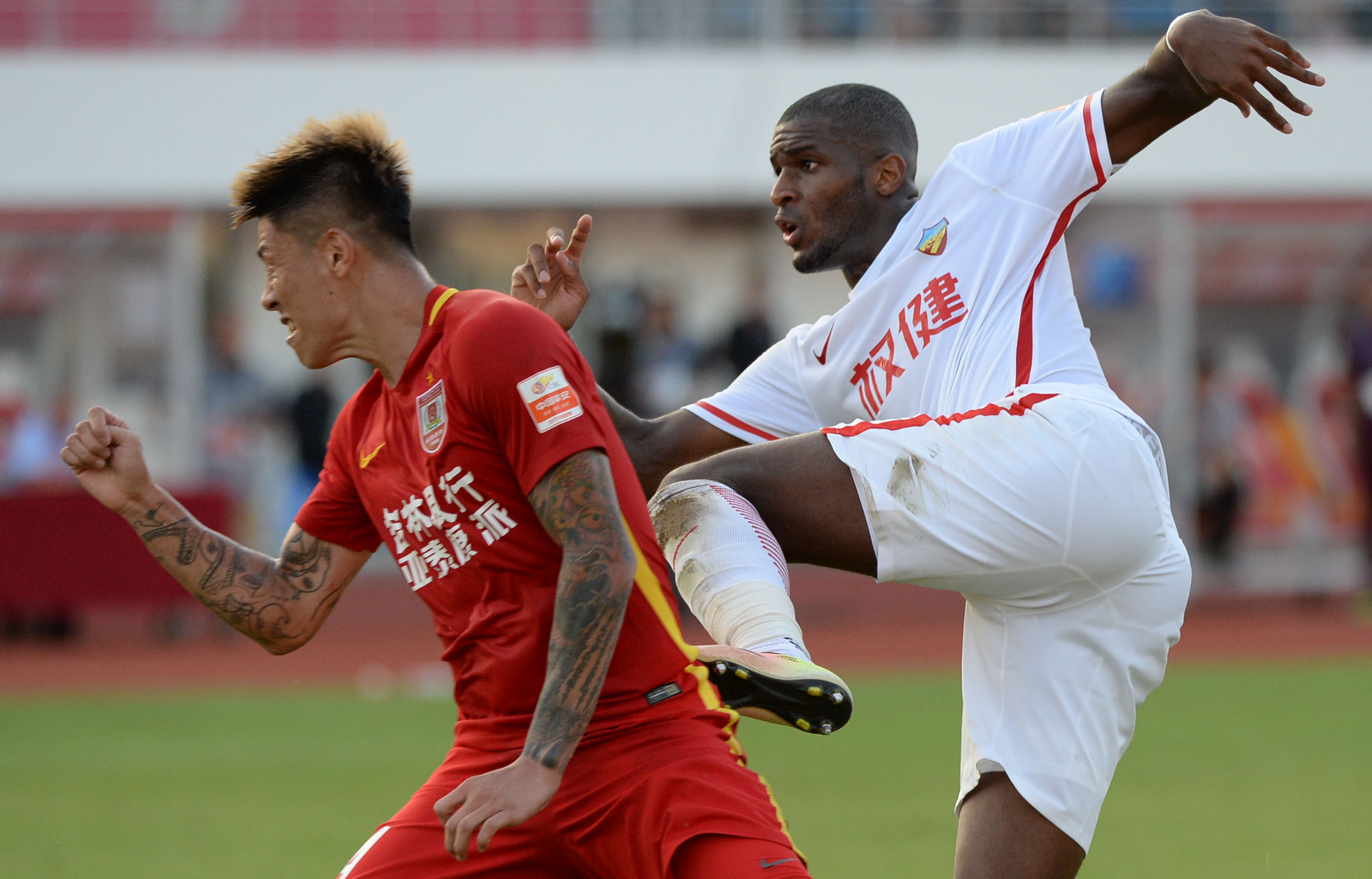 眼镜侠一脚让经开鸦雀无声！卡帅后面排兵布阵怎么办？