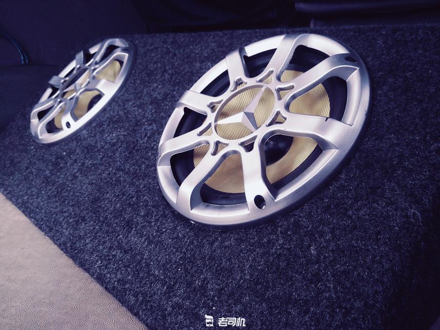 后驱五菱宏光爆改,爆改的五菱宏光竟然能上天