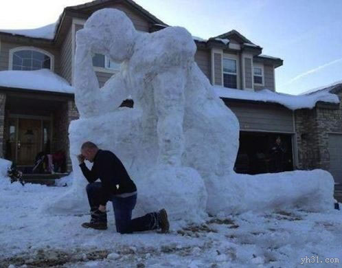 舔第二碗时，丈母娘拉我的手说：放这儿吧！等下我来洗