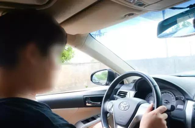 十周年纪念版凯美瑞底盘,凯美瑞的底盘真的有这么好吗