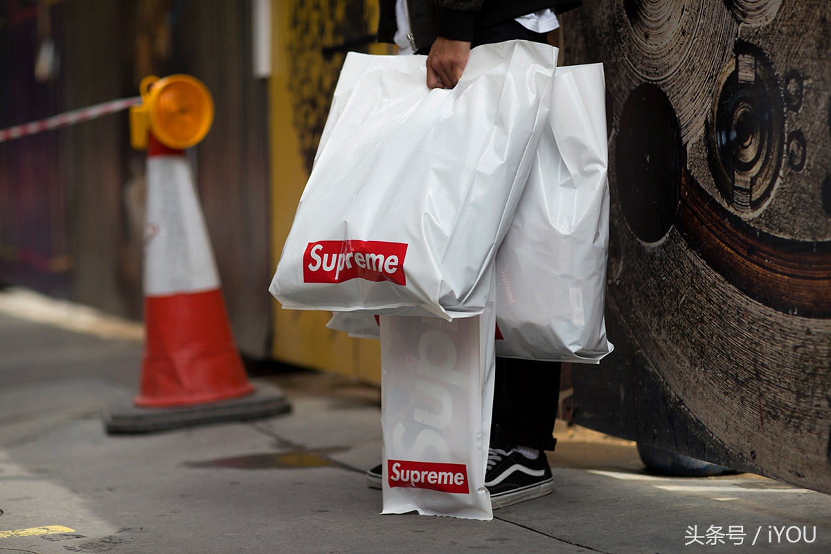 supreme17fw全黑卫衣,supremefw17