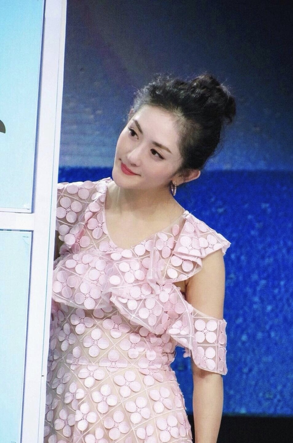 谢娜手臂变粗身材发福“孕味十足”？