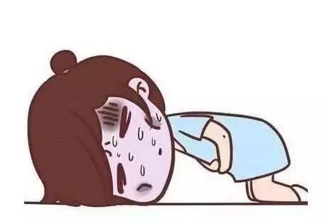 嘴唇干燥眼睛充血是什么原因,嘴唇干涩是缺少什么